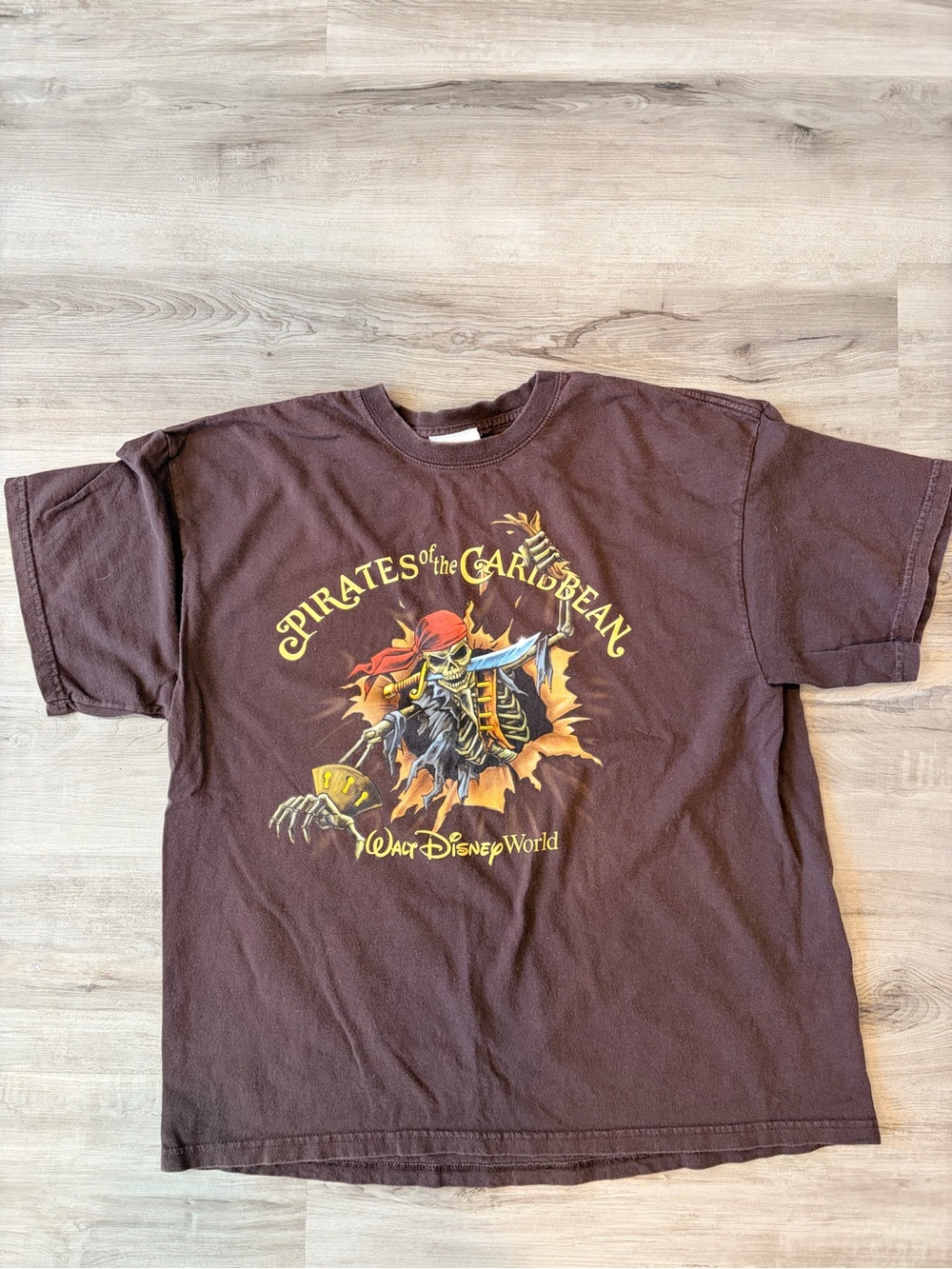 Walt Disney World Pirates of the Caribbean Skeleton T-Shirt XL